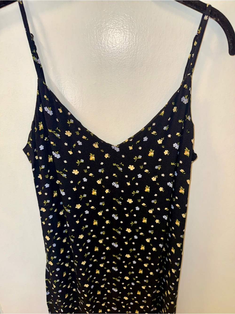 Reformation Black Floral Crimini Dress in Posie with Side Slit - Picture 4 of 8